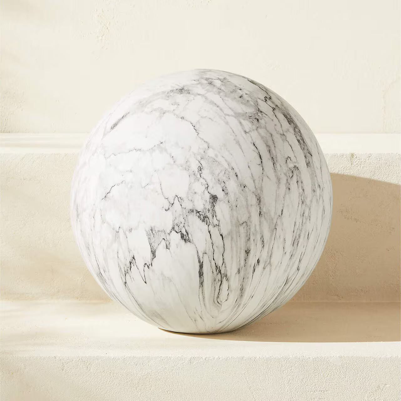 Veris Balls Decor