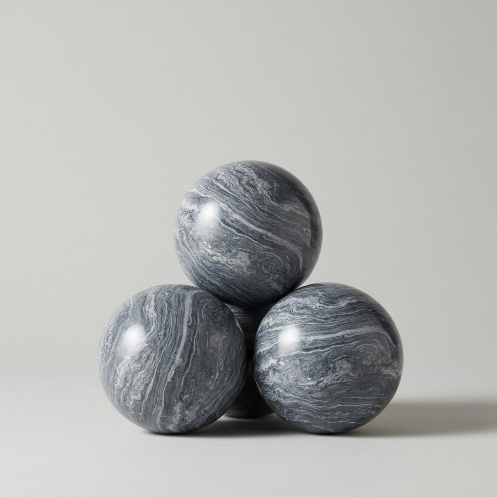 Veris Balls Decor